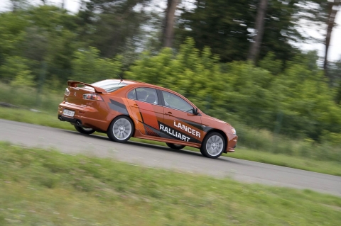 Mitsubishi Lancer X Ralliart test-drive Митсубиси Лансер Икс Раллиарт тест-драйв